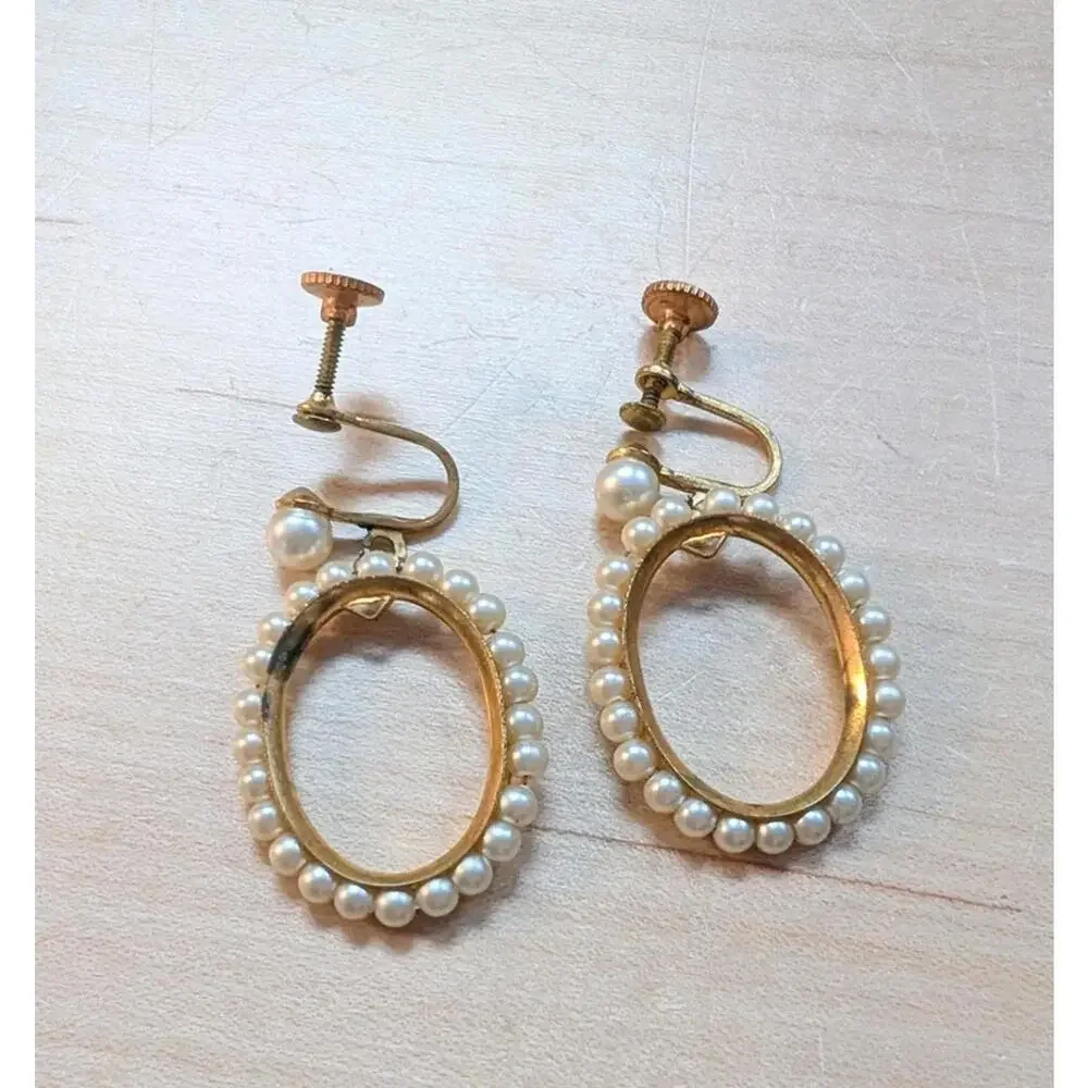 Vintage Hoops 50s Faux Pearl Hoop Dangle Screw back Earrings